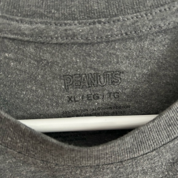 Snoopy T-shirt - Picture 3 of 4